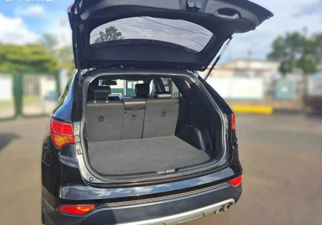 hyundai-santa-fe-automatic-for-sale-big-0