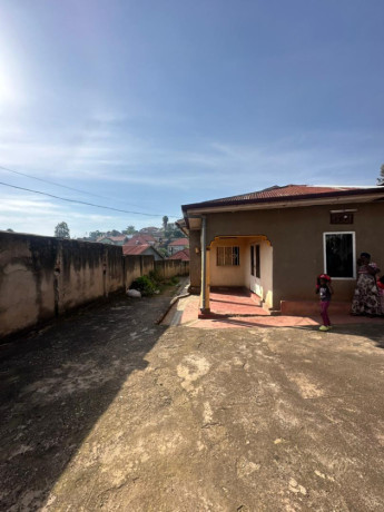 plot-with-house-for-sale-in-remera-big-0