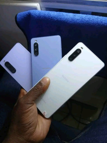 sony-xperia-10-mark-4-big-0