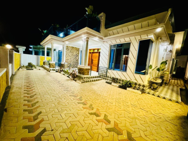 kanombe-nice-home-for-sale-in-kigali-big-3