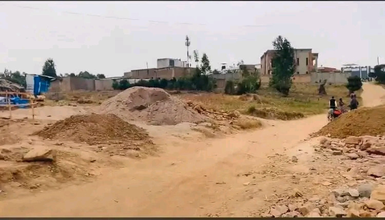 kagugu-batsinda-residential-plot-for-sale-100-million-big-2