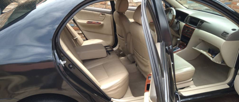 toyota-altis-big-0
