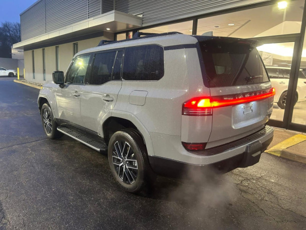 2024-lexus-gx-550-premium-big-7