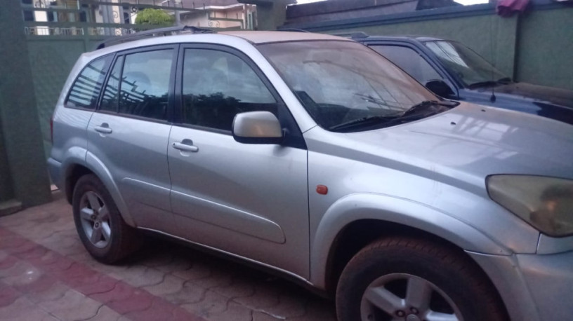toyota-rav4-big-0