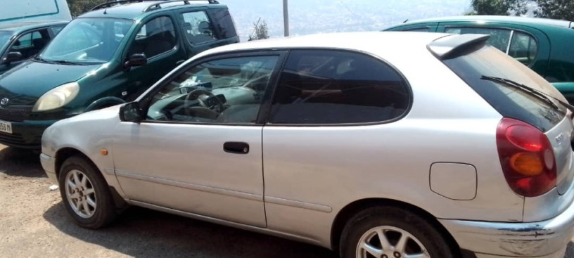 toyota-corolla-big-0