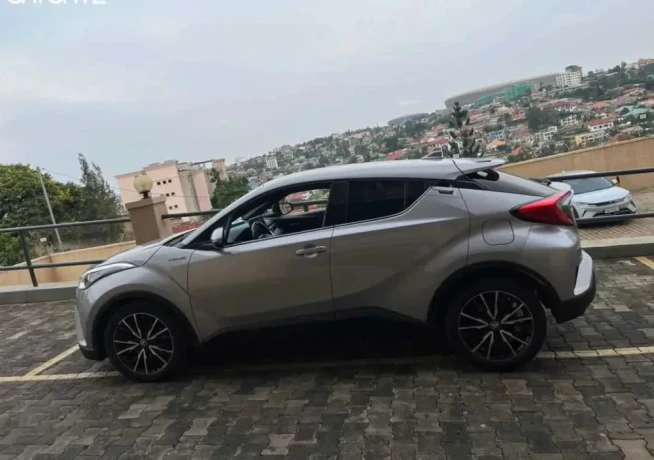 toyota-chr-hybrid-for-sale-0788615850-big-1