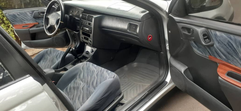 toyota-carina-e-big-3