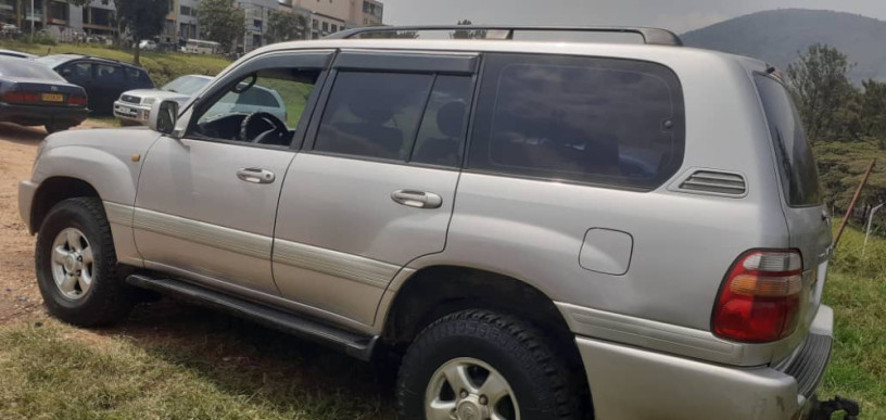 cr-10-land-cruiser-big-0