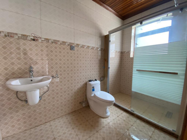 kigali-beautiful-unfurnished-residential-house-for-rent-in-kibagabaga-big-4