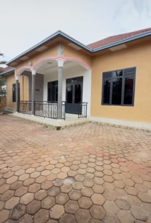 kigali-rwanda-house-for-rent-in-kagarama-muyange-big-1