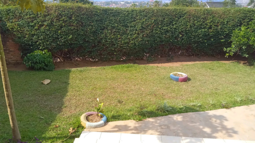 kigali-house-for-sale-in-remera-big-8
