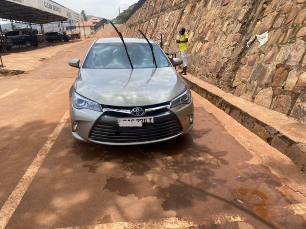 toyota-camry-big-3