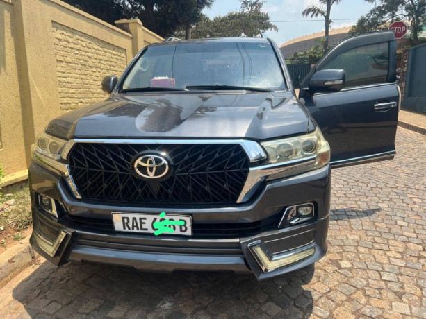 toyota-v8-big-1