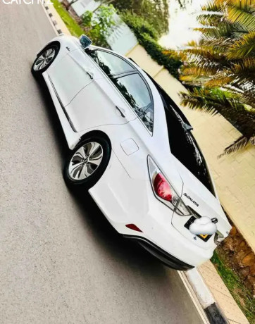 hyundai-sonata-hybrid-2013-for-sale-big-3