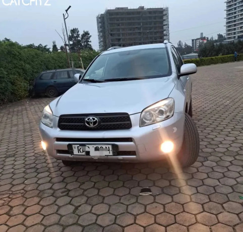 toyota-rav4-big-0