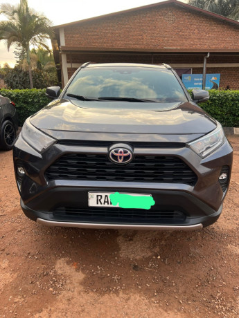 toyota-rav4-big-2