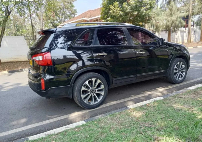 kia-sorento-automatic-diesel-for-sale-big-4