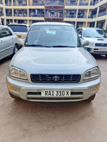 toyota-rav4-big-1