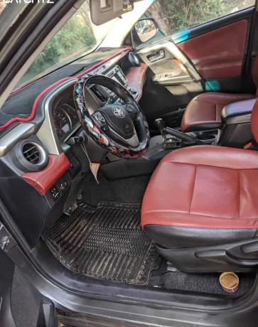 toyota-rav4-big-0