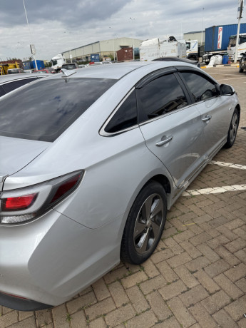 sonata-hybrid-2015-big-1