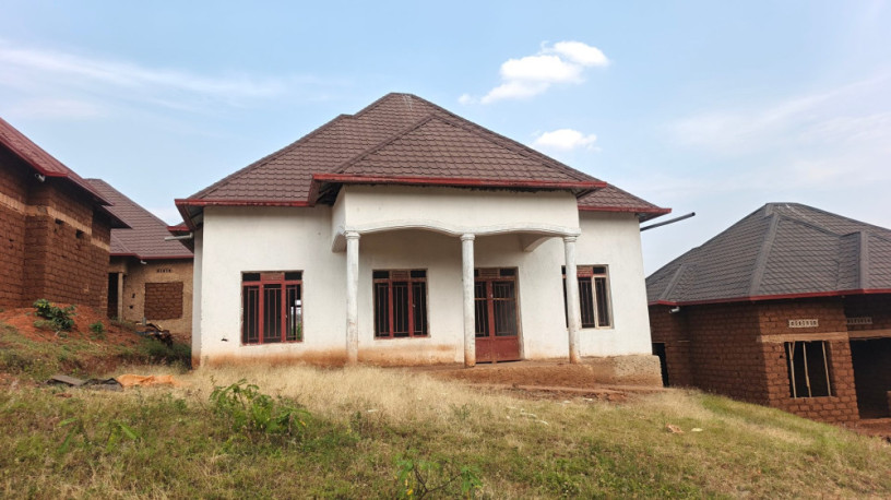 unfinished-house-for-sale-25m-bumbogo-musave-big-0