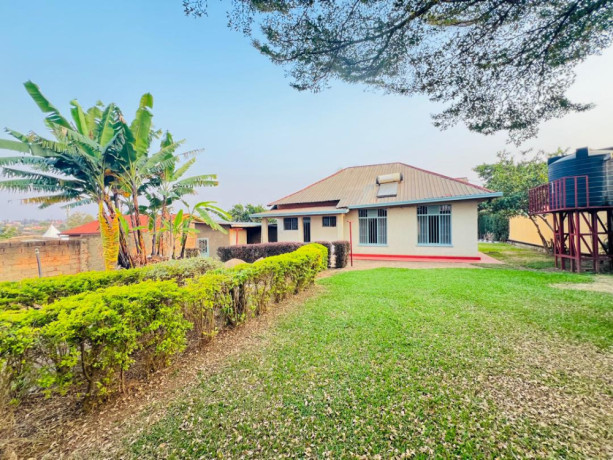 gacuriro-unfurnished-house-for-rent-in-kigali-big-8