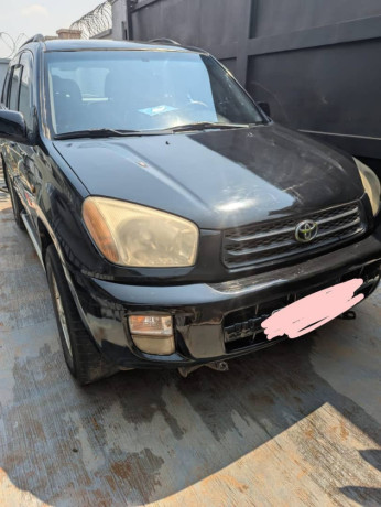 toyota-rav4-big-0