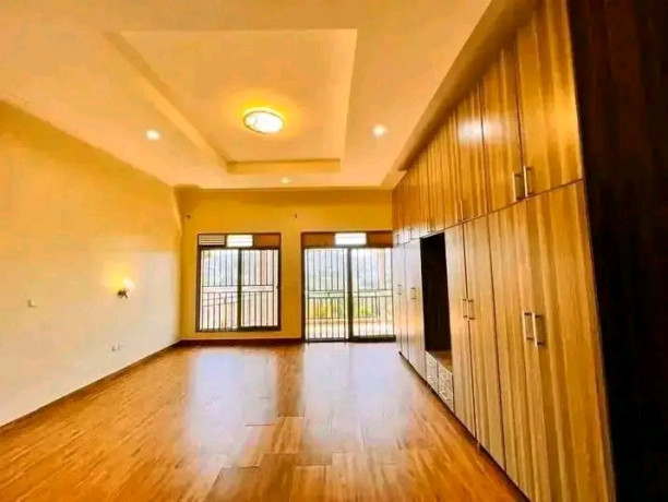 very-nice-house-for-rent-big-4