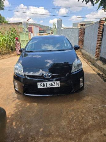 toyota-prius-big-2