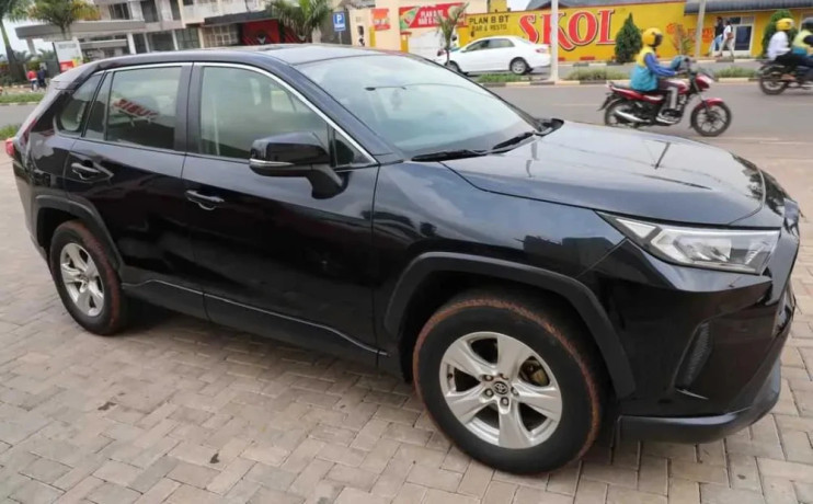 toyota-rav4-big-2