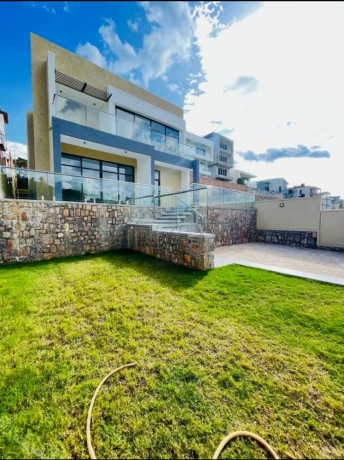 kibagabaga-kigali-amazing-big-villa-for-sale-at-400millions-tel-big-0