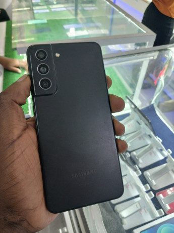 samusang-galaxy-s21-5g-big-2