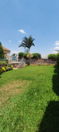 kigali-unfurnished-house-for-rent-in-niboyi-big-1