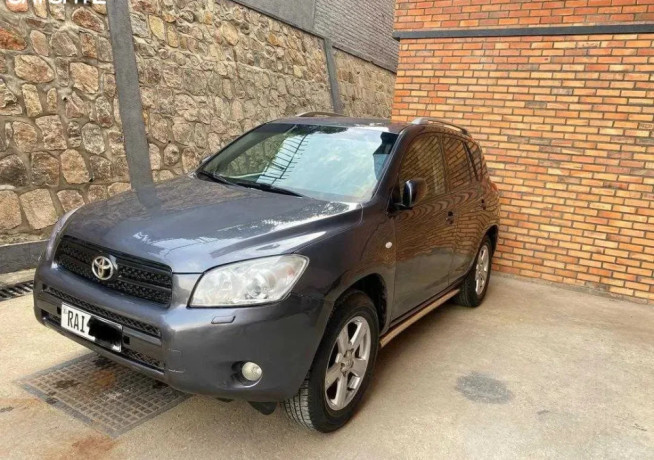 toyota-rav4-big-0