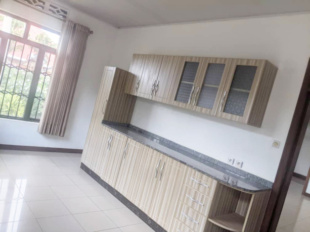 bere-63-meb-kagarama-kagarama-beautiful-house-for-rent-in-kigali-rwanda-big-6