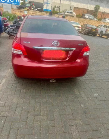 toyota-yaris-big-0