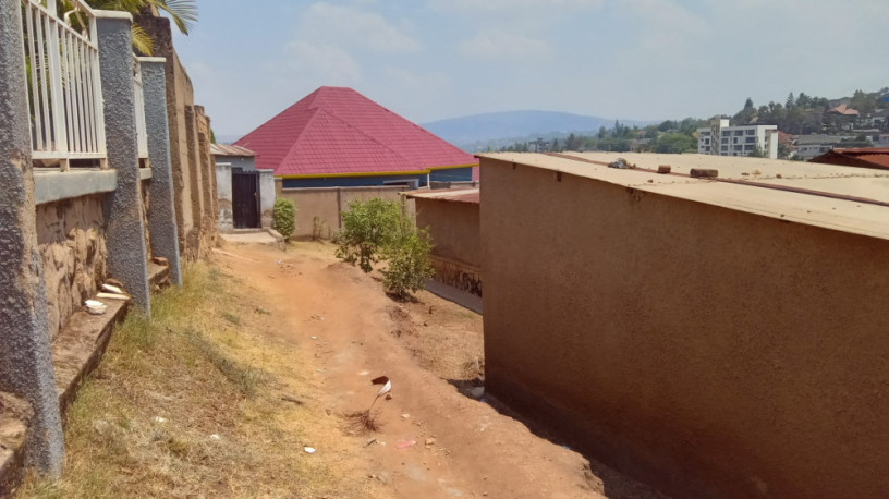 plot-for-sale-in-remera-big-5