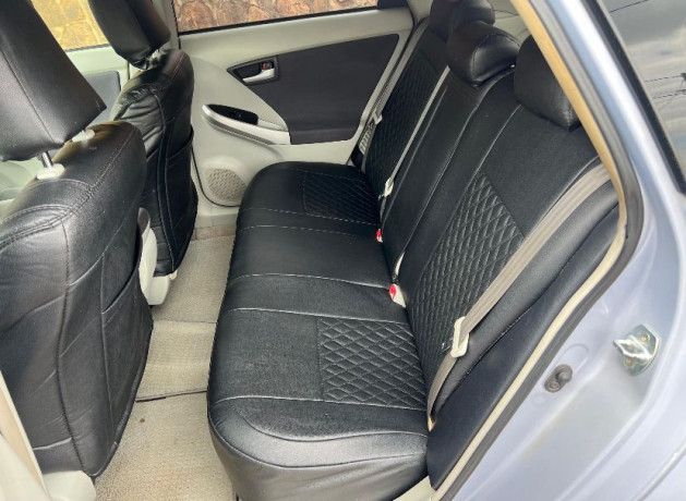 toyota-prius-big-1