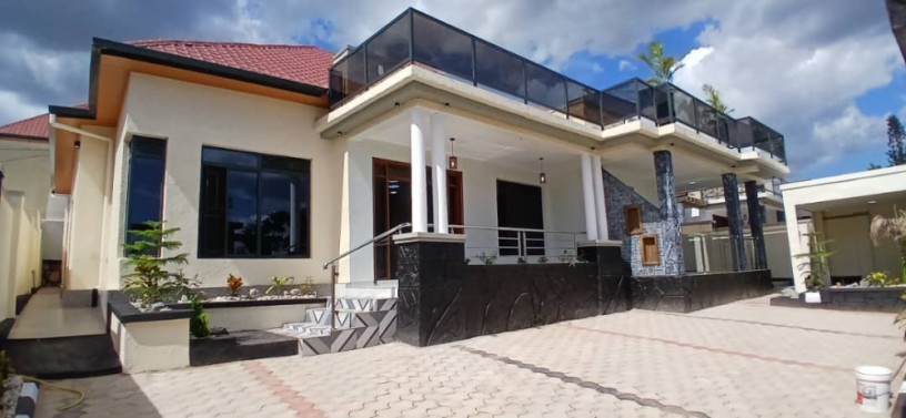 residential-house-for-sale-near-the-road-and-good-neighbors-house-for-sale-kabeza-big-0