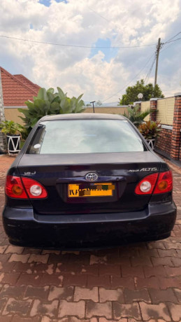 toyota-altis-big-0