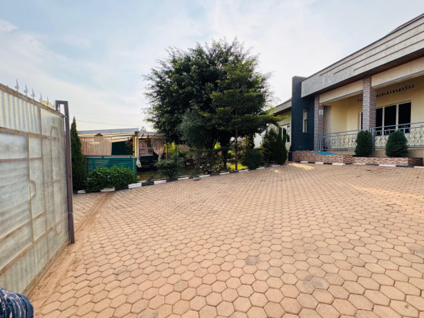 kigali-rwanda-house-for-sale-in-niboye-big-4