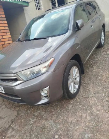 toyota-highlander-hybrid-for-sale-big-0