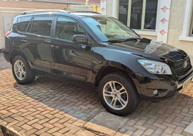 toyota-rav4-big-1