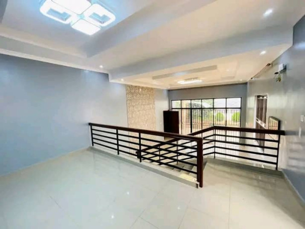 rebero-unfurnished-house-for-for-big-10