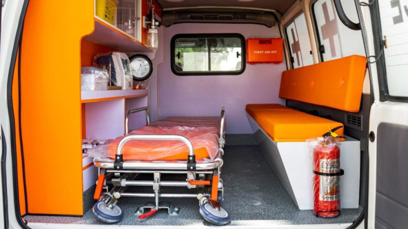 toyota-land-cruiser-70-toyota-lc78-hard-top-ambulance-42l-v6-diesel-mt-big-5