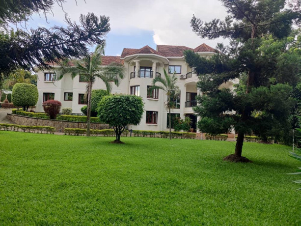 prime-luxury-property-for-sale-nyarutarama-vip-location-big-0