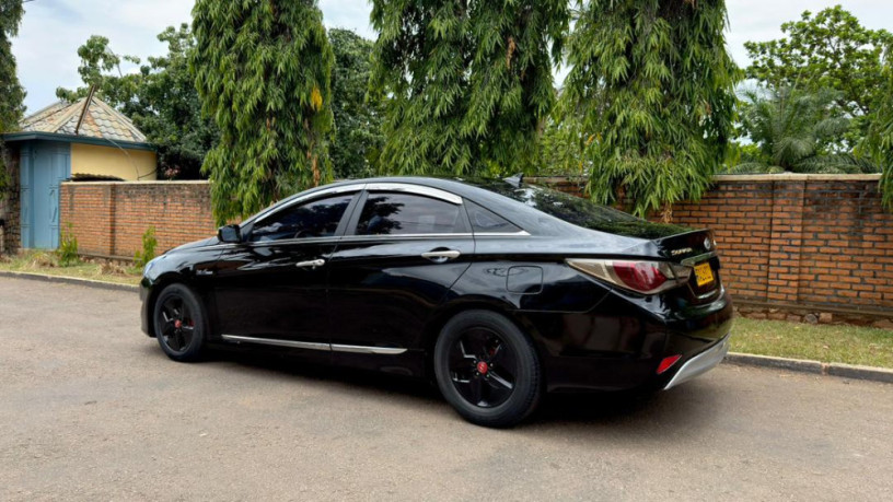 hyundai-sonata-big-0