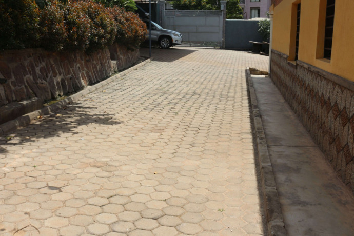 kigali-plot-for-sale-in-nyarutarama-big-2