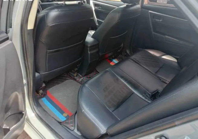 toyota-corolla-levin-hybrid-2018-big-2