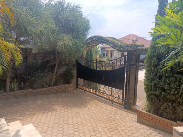 house-for-sale-kicukiro-big-5